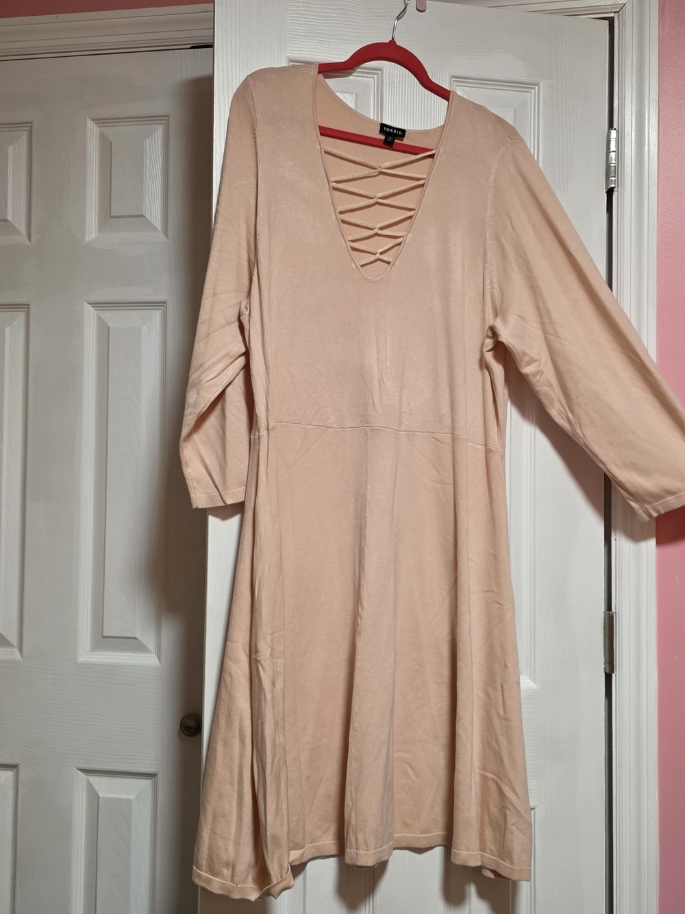 Women’s Pink Lattice V-Neck Dress